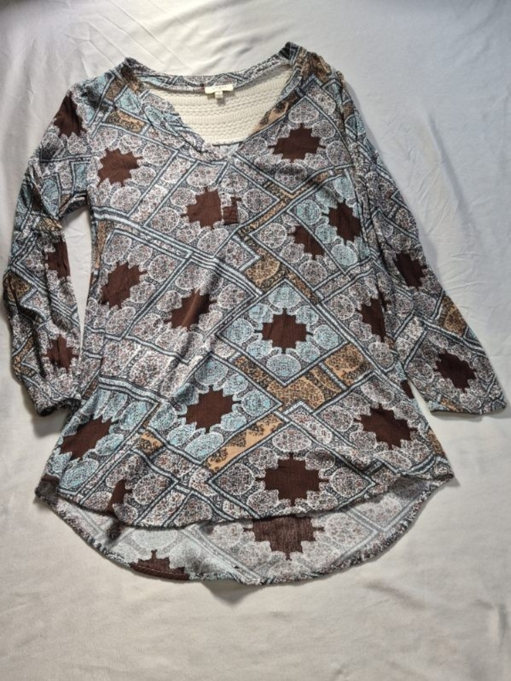 Umgee Geometric Print Long Sleeve Tunic in Brown and Light Blue